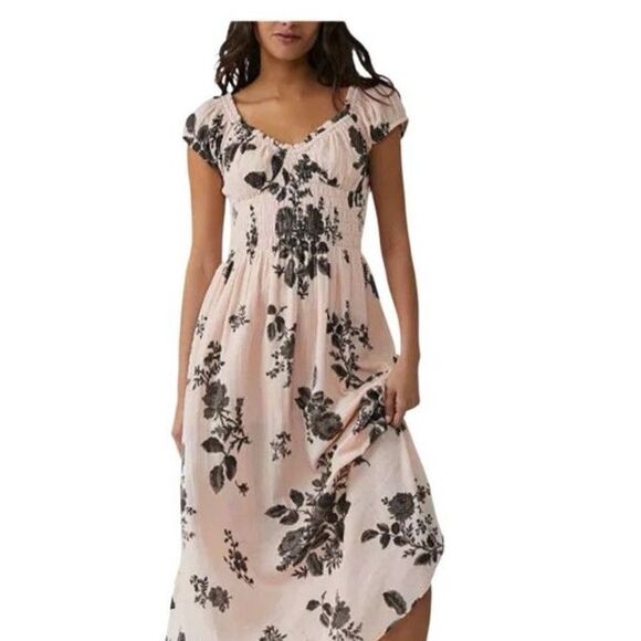 Free People Dresses & Skirts - Free People Forget Me Not Midi Floral Dress Smocked Size S NEW